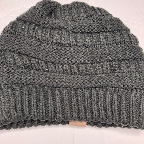 Classic C.C. Beanie Cable Knit Dark Grey OS - Picture 3 of 4